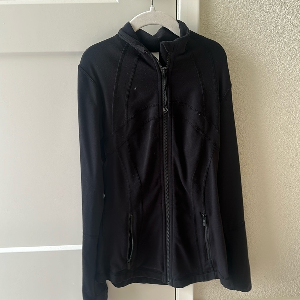 Perfect condition black lululemon define jacket size 2
